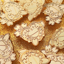 Load image into Gallery viewer, Spring Love Pin